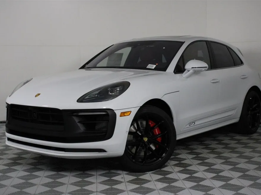 2026 Porsche Macan GTS photo 1