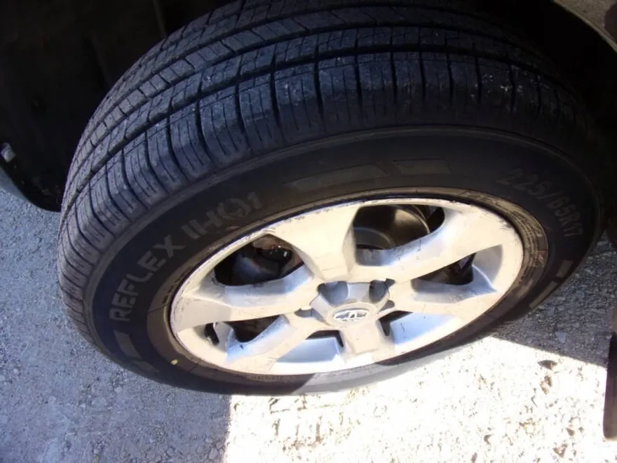 2010 Toyota RAV4 Base photo 1