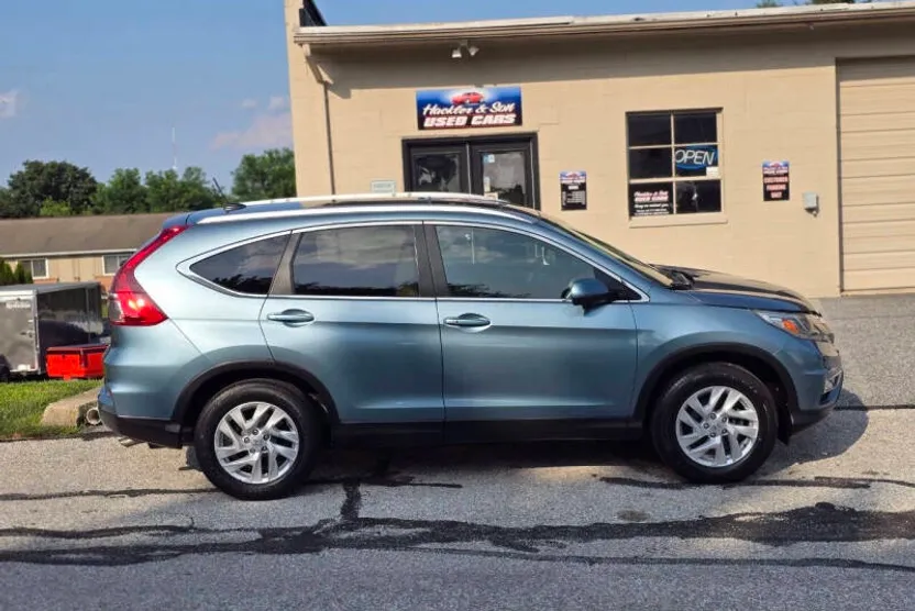 2016 Honda CR-V EX-L photo 1
