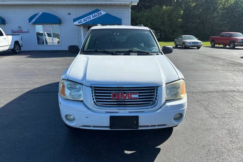 2004 Gmc Envoy SLE photo 1