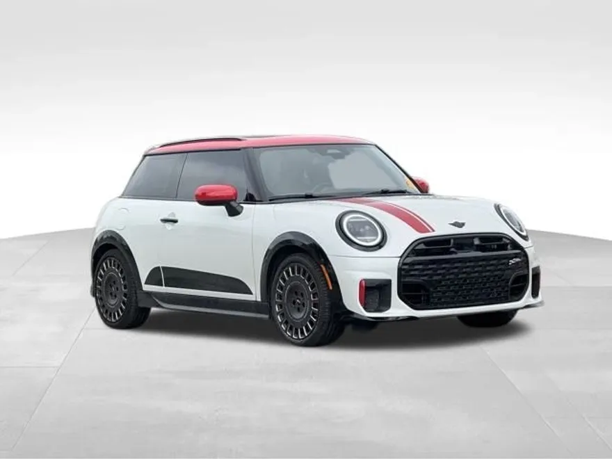 2025 Mini Cooper 2 Door Hardtop Signature photo 1