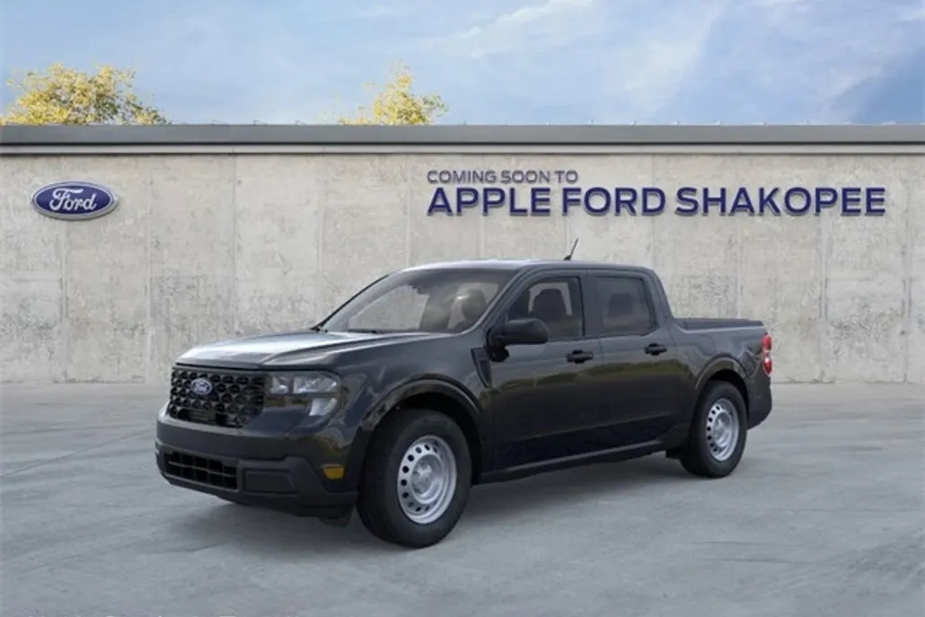 2025 Ford Maverick XL photo 1