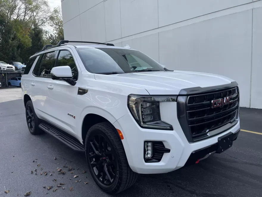 2023 Gmc Yukon AT4 photo 1