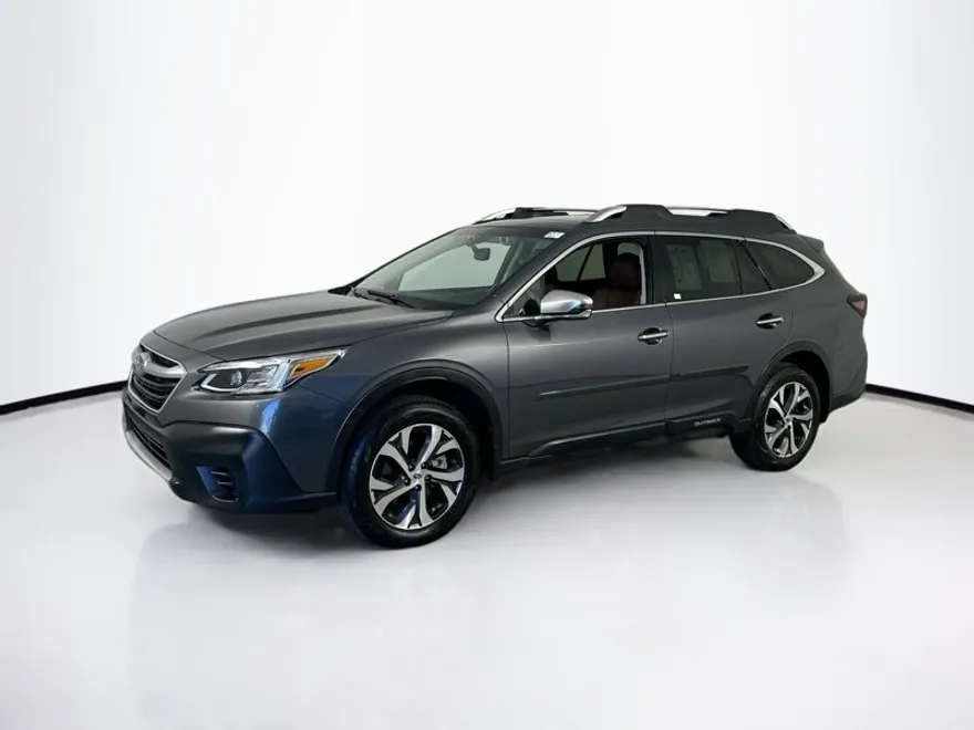 2022 Subaru Outback Touring photo 1