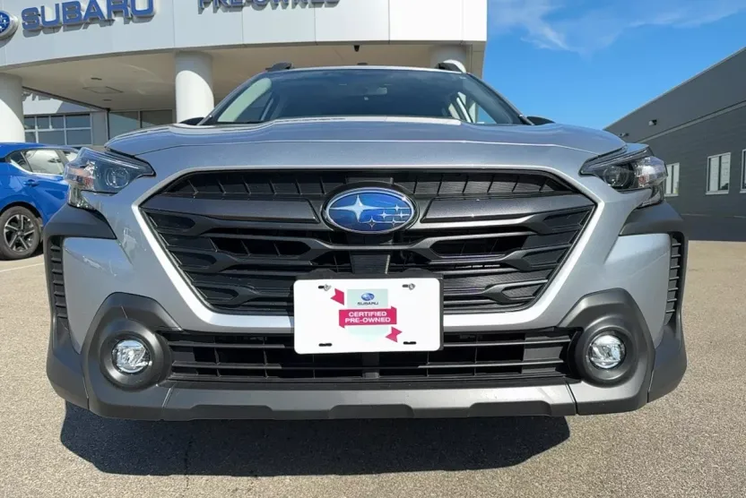 2025 Subaru Outback Premium photo 1