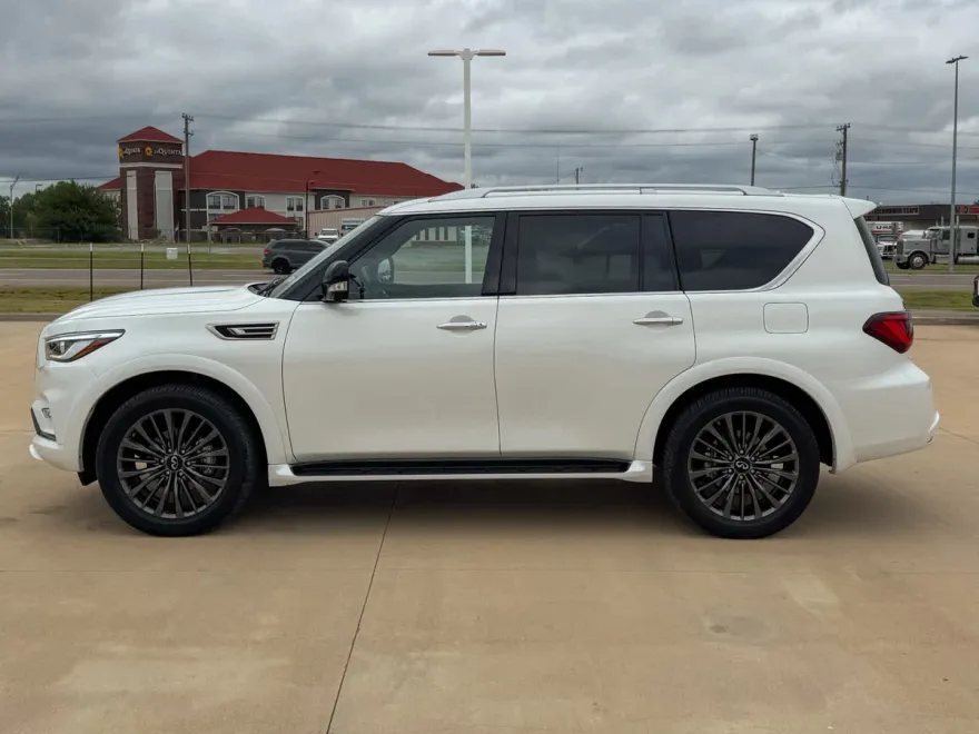 2024 Infiniti QX80 Sensory photo 1