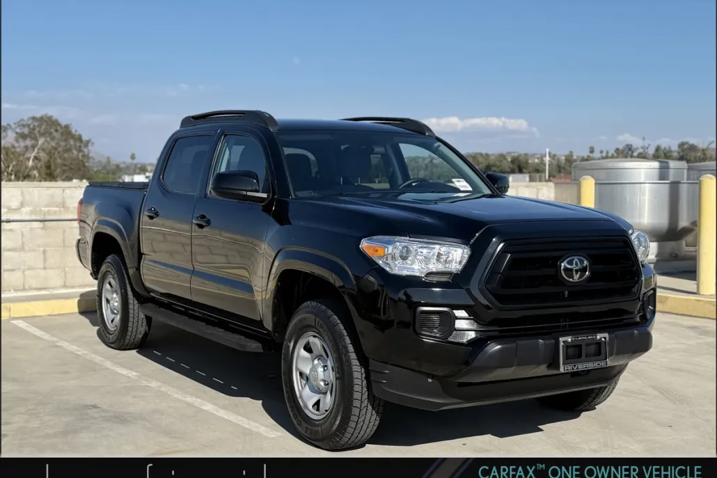 2023 Toyota Tacoma SR V6 photo 1