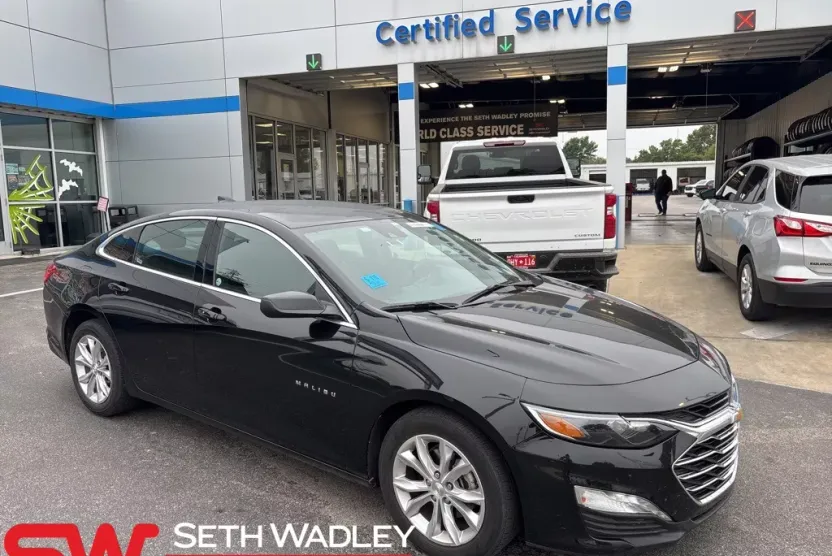 2024 Chevrolet Malibu 1LT photo 1