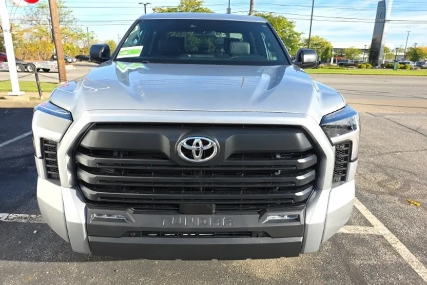 2026 Toyota Tundra SR5 CrewMax photo 1