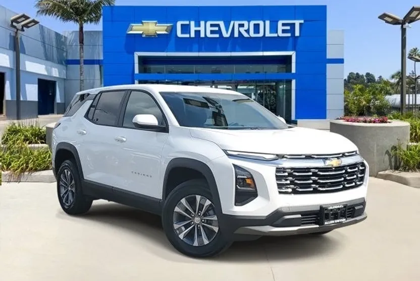 2026 Chevrolet Equinox LT photo 1