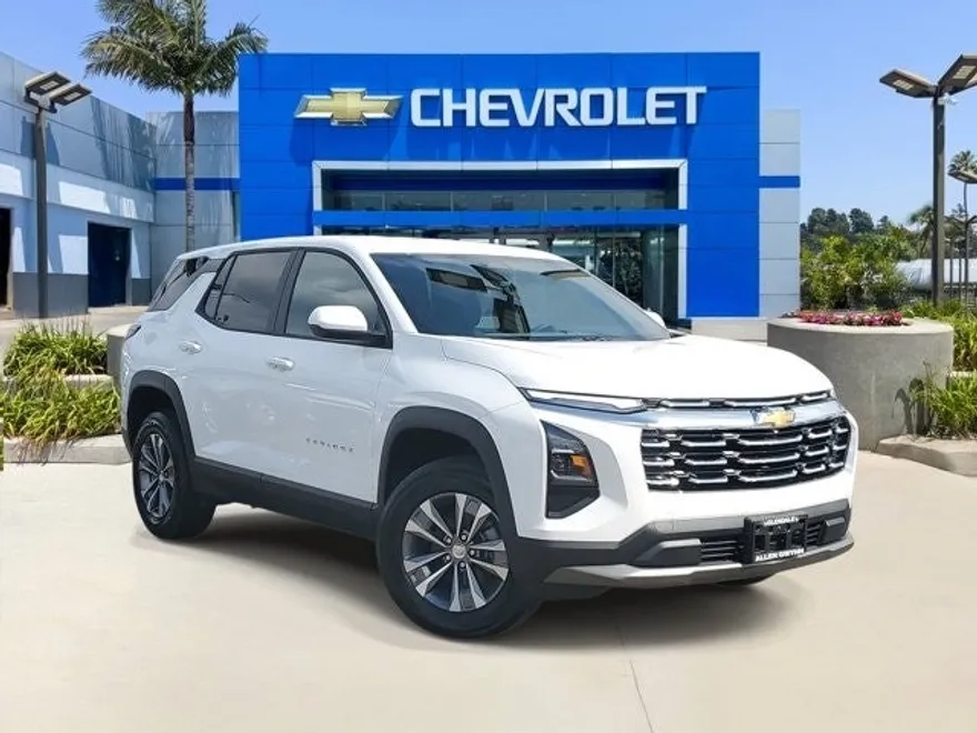 2026 Chevrolet Equinox LT photo 1
