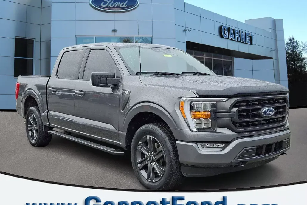 2023 Ford F-150 XLT photo 1