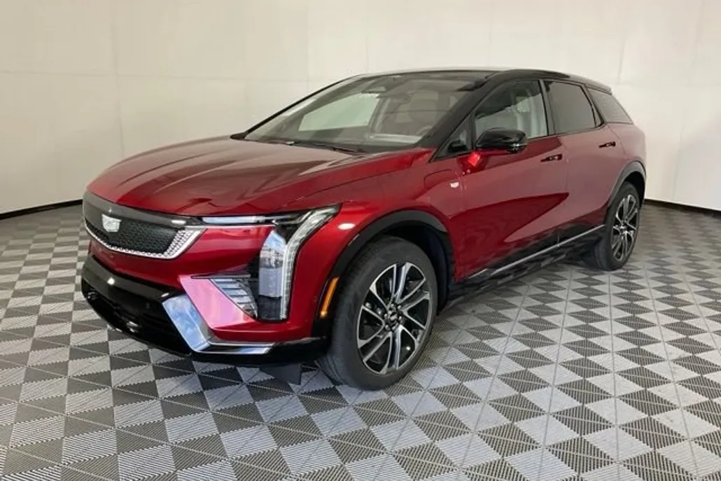2025 Cadillac Optiq Sport photo 1