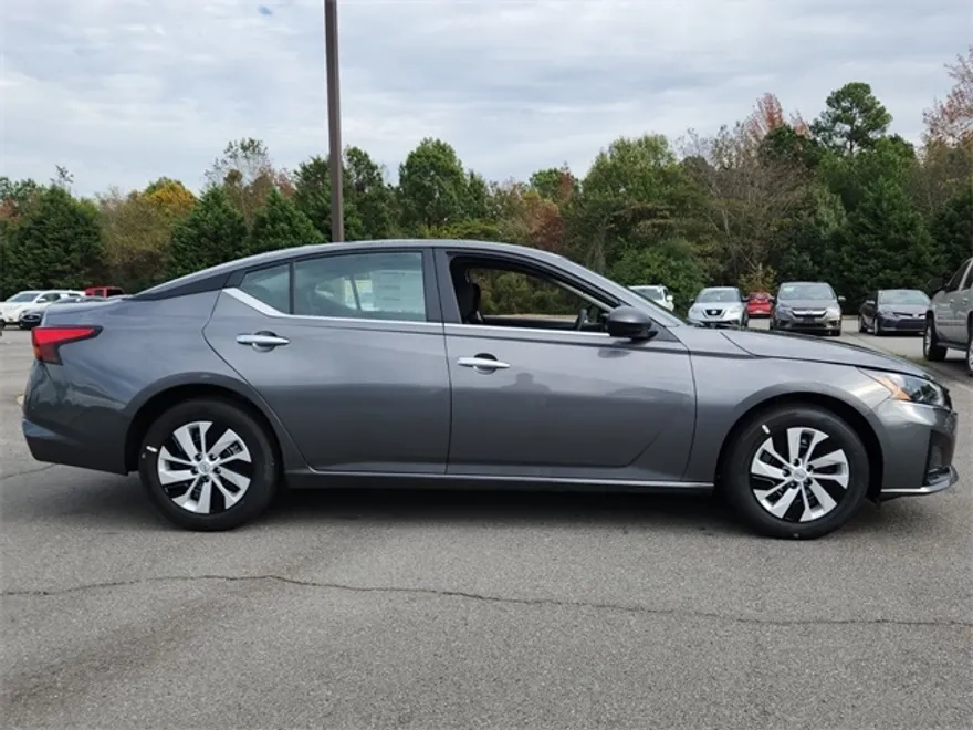 2025 Nissan Altima 2.5 S photo 1