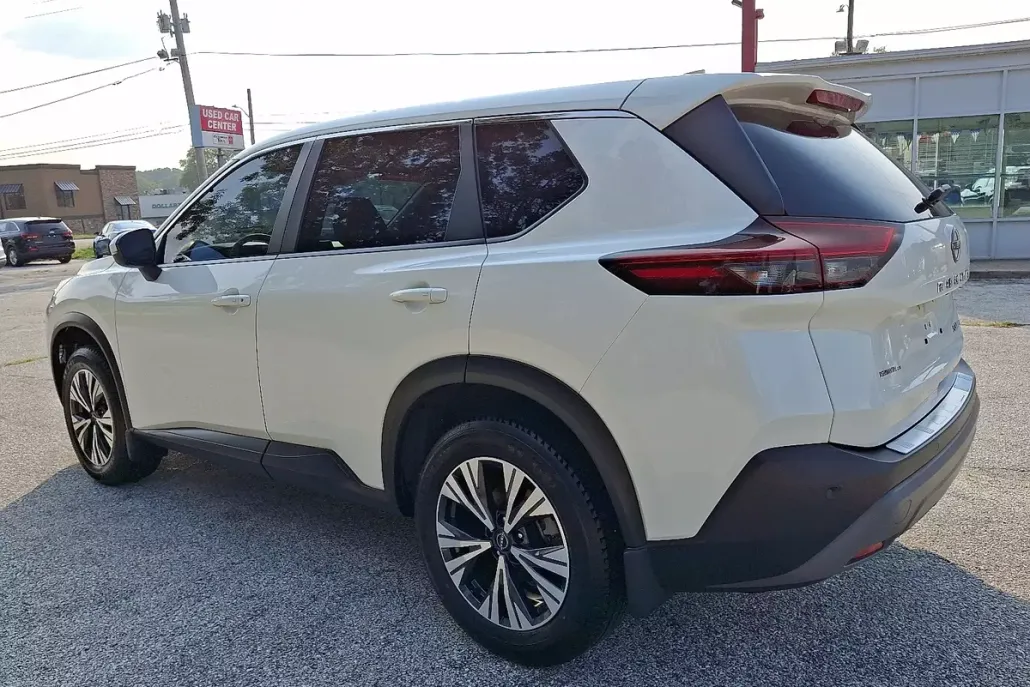 2023 Nissan Rogue SV AWD photo 1