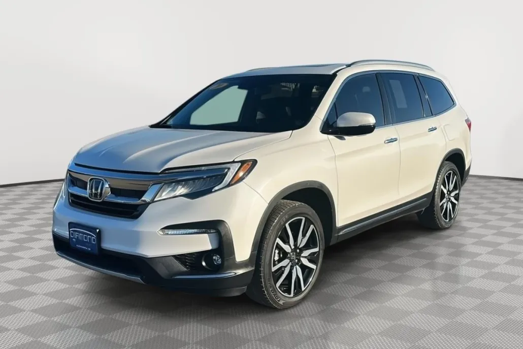 2020 Honda Pilot Touring photo 1