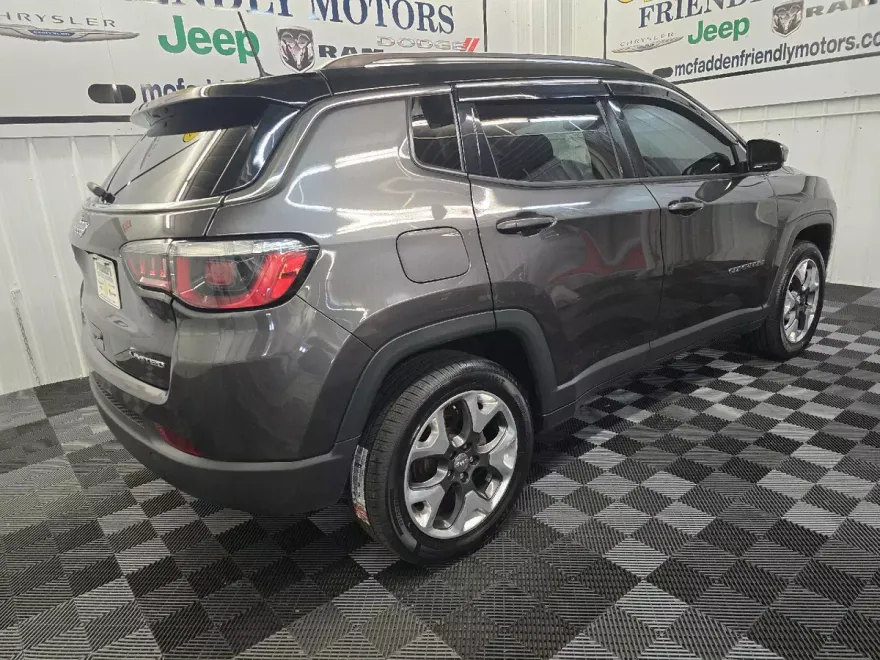 2019 Jeep Compass Limited photo 1