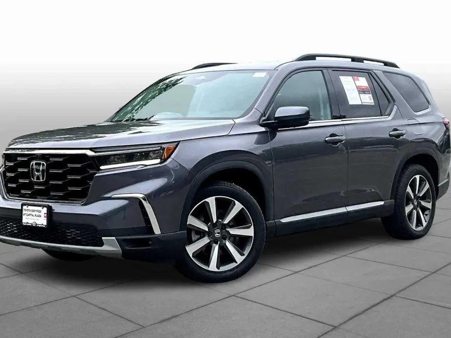 2025 Honda Pilot Elite photo 1