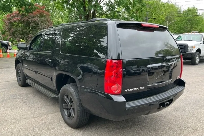 2014 Gmc Yukon XL SLT photo 1