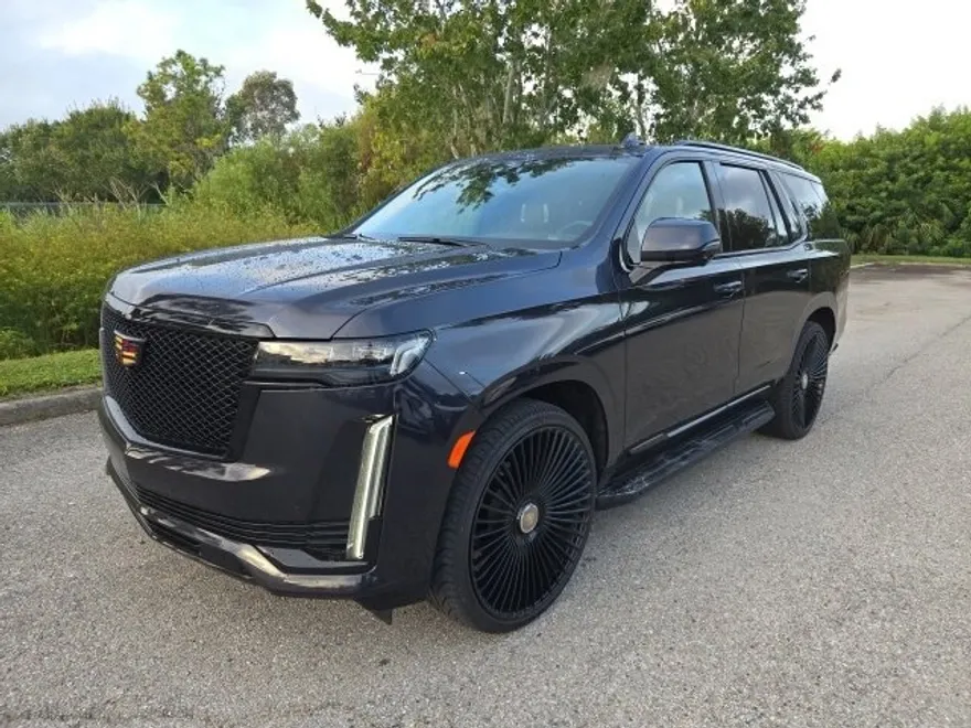 2023 Cadillac Escalade Sport Platinum photo 1