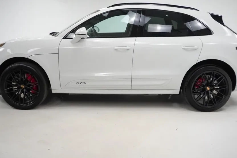 2023 Porsche Macan GTS photo 1