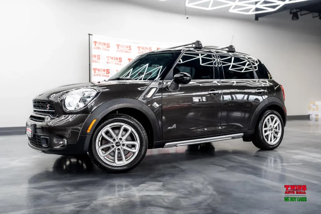 2016 Mini Countryman S ALL4 photo 1
