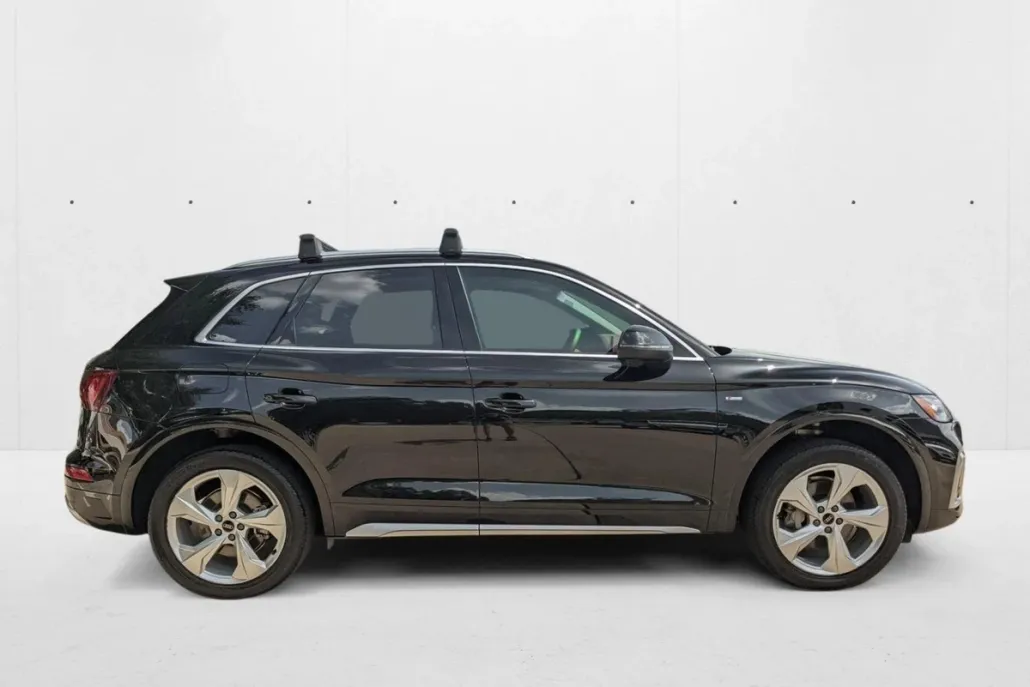 2023 Audi Q5 45 S line Premium photo 1