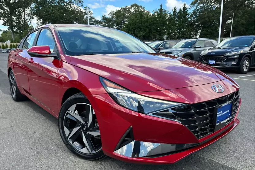 2023 Hyundai Elantra Limited photo 1