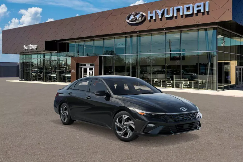 2025 Hyundai Elantra SEL Sport photo 1