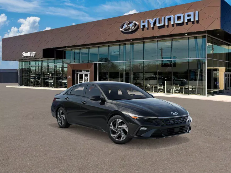 2025 Hyundai Elantra SEL Sport photo 1