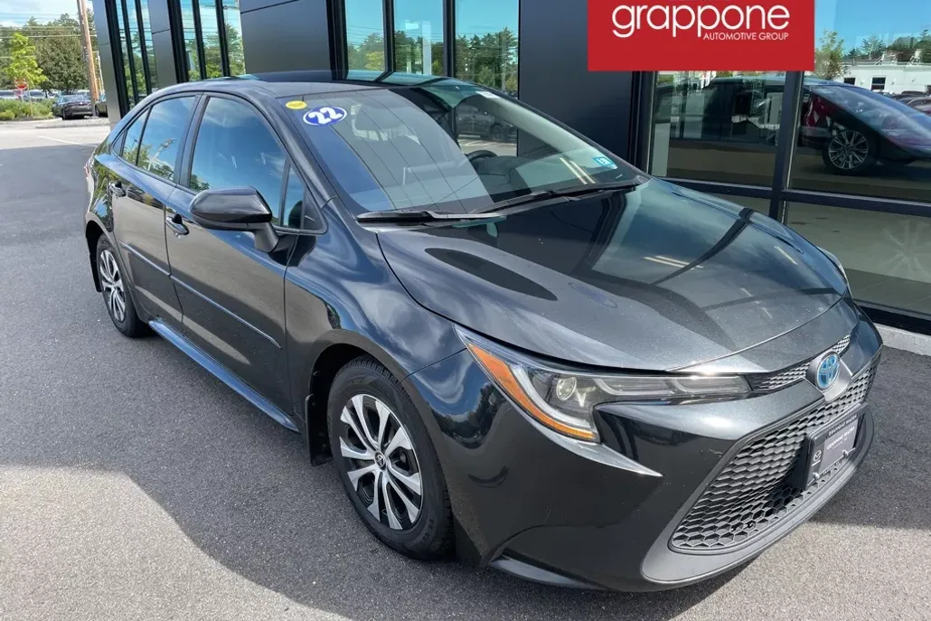 2022 Toyota Corolla Hybrid LE photo 1