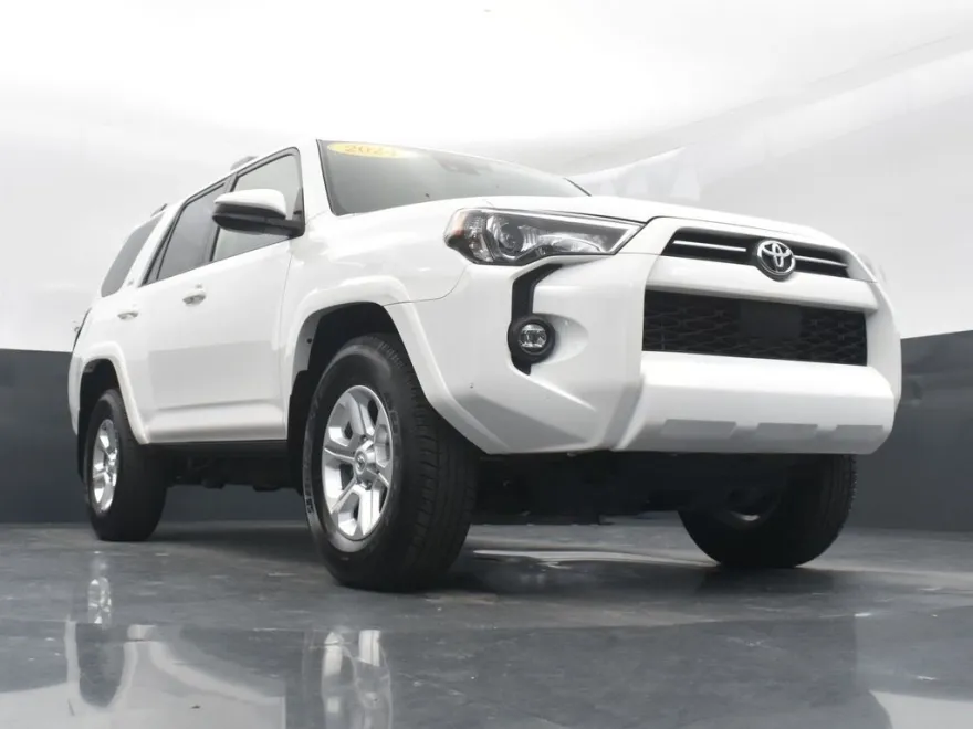 2024 Toyota 4Runner SR5 photo 34