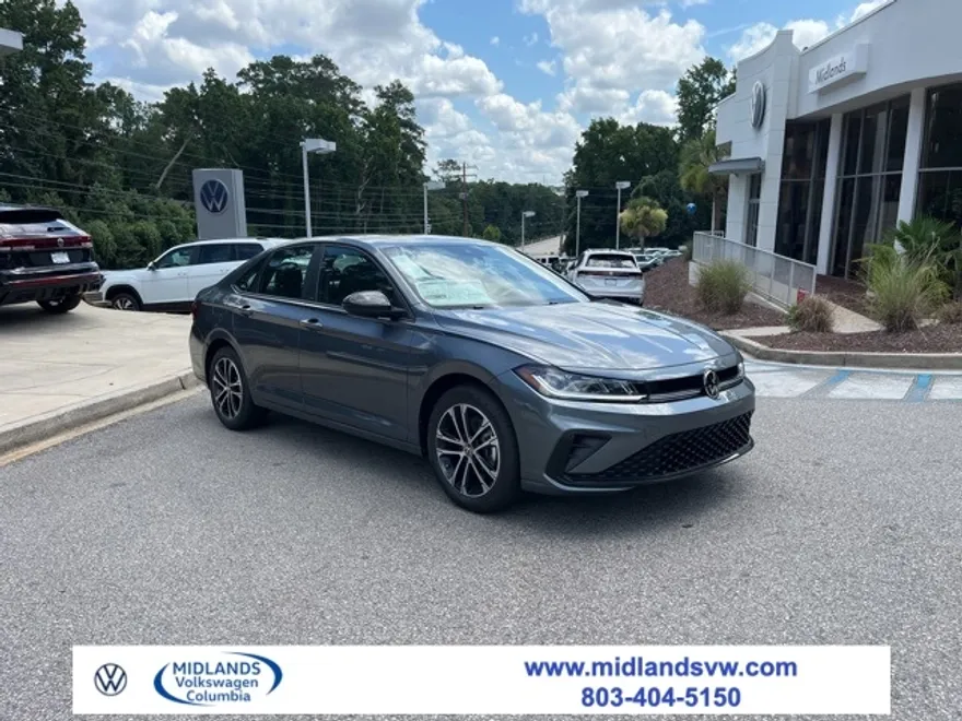 2025 Volkswagen Jetta 1.5T Sport photo 1
