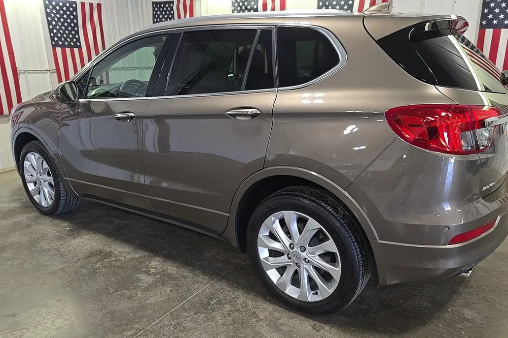2017 Buick Envision Premium photo 1