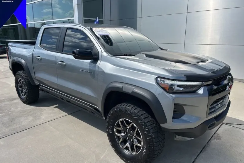 2024 Chevrolet Colorado ZR2 photo 1