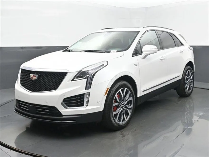 2025 Cadillac XT5 Sport photo 1