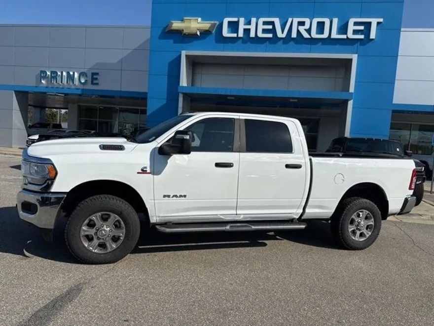 2024 Ram 2500 Big Horn photo 1