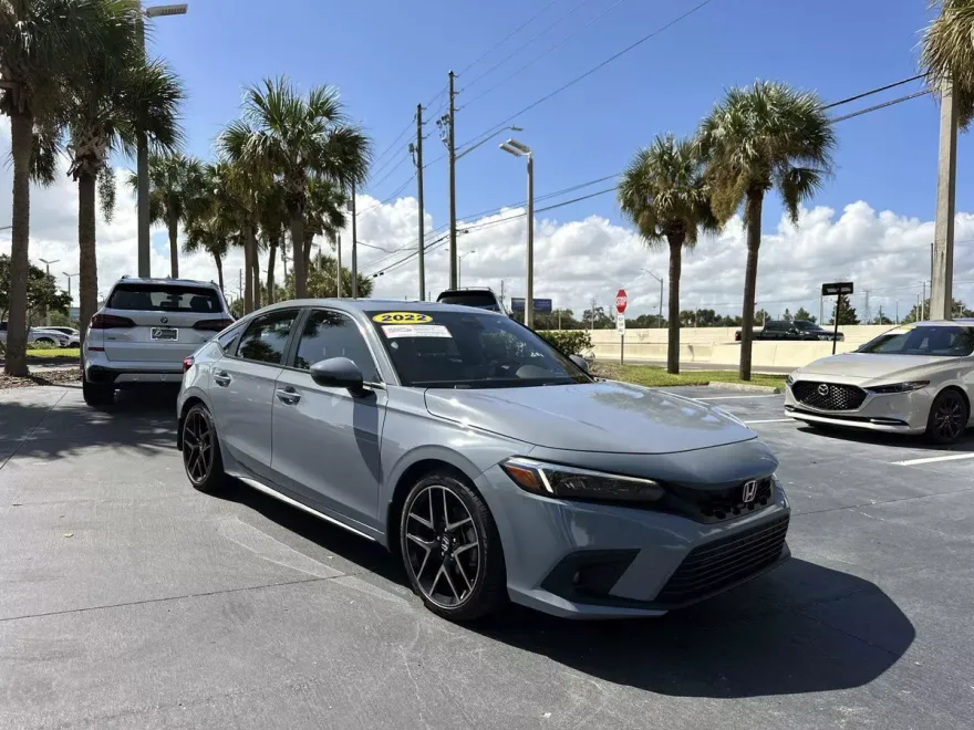 2022 Honda Civic Sport Touring Hatchback photo 1