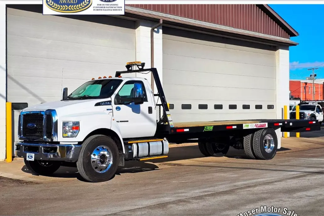 2018 Ford F-750 Regular Cab photo 1