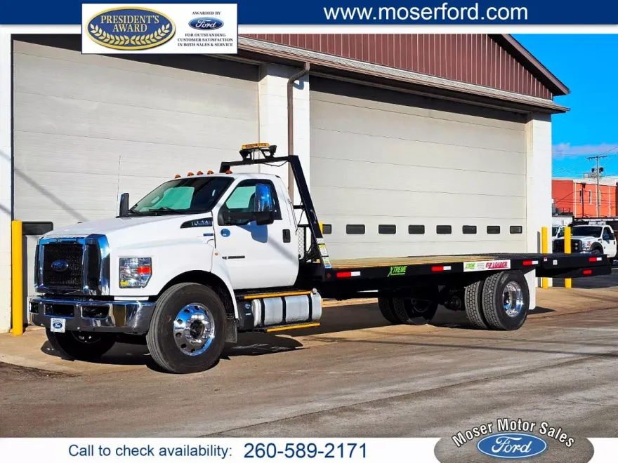 2018 Ford F-750 Regular Cab photo 1