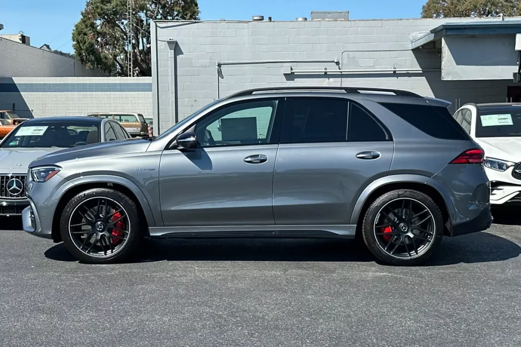 2026 Mercedes Benz GLE AMG 63 S photo 1