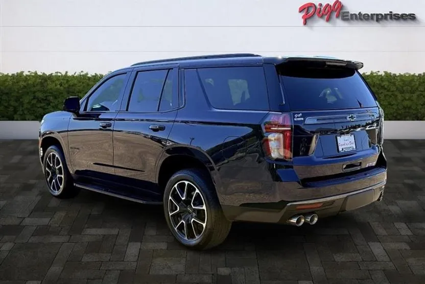 2022 Chevrolet Tahoe RST photo 1