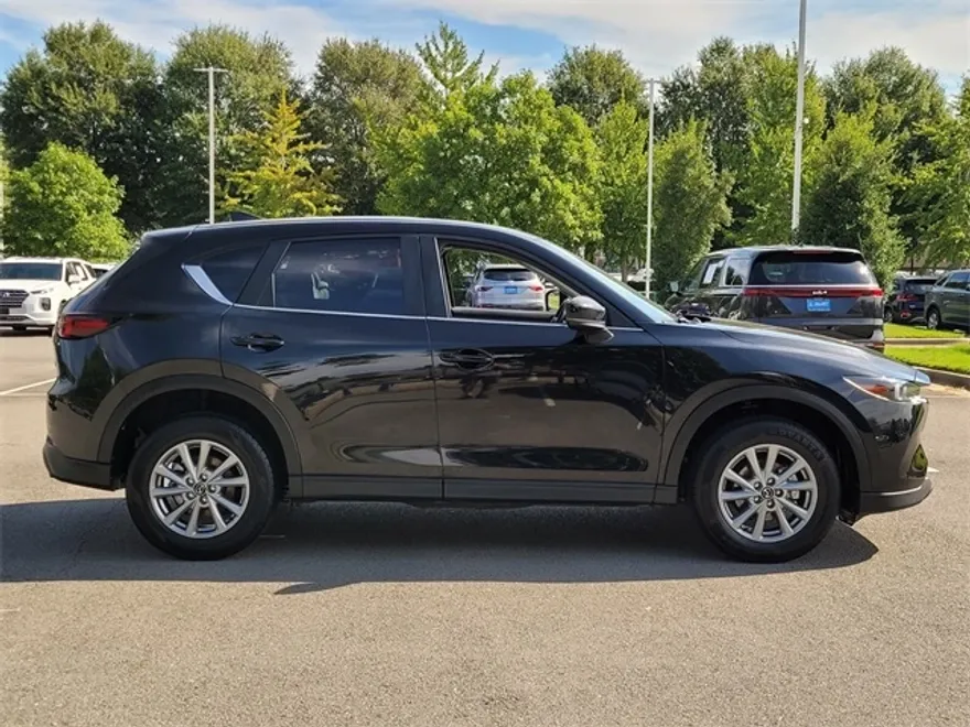 2023 Mazda CX-5 2.5 S Preferred photo 1
