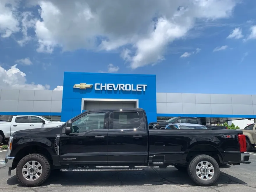 2024 Ford F-250 XL photo 1