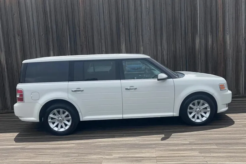 2012 Ford Flex SEL photo 1