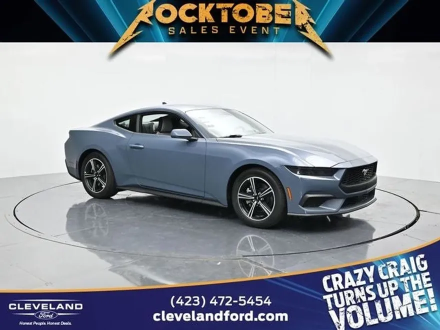 2025 Ford Mustang EcoBoost photo 1
