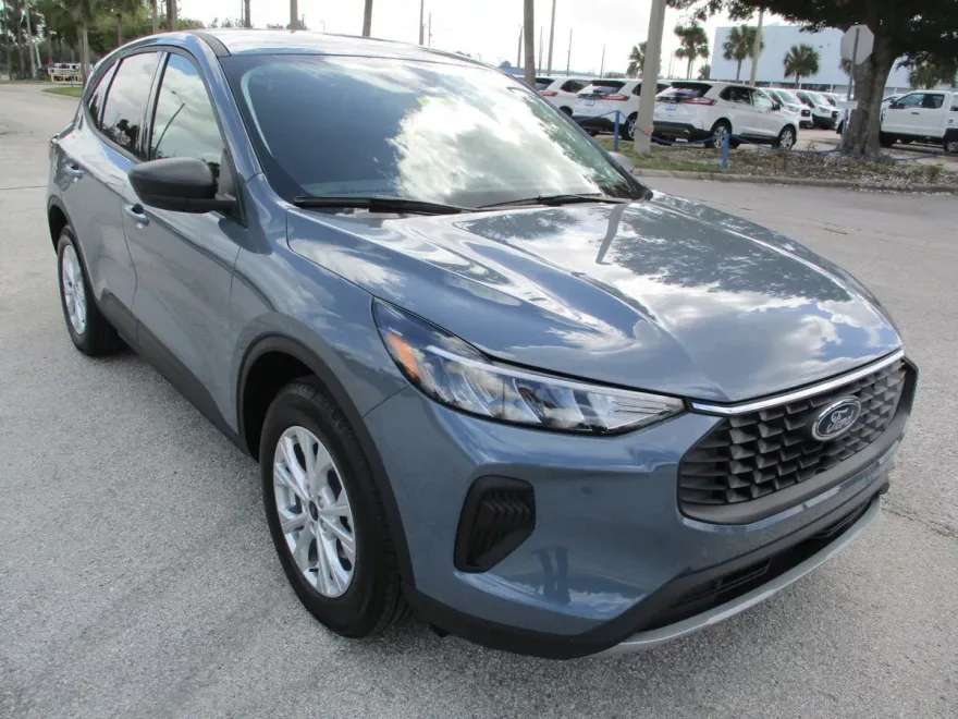 2025 Ford Escape Active photo 1