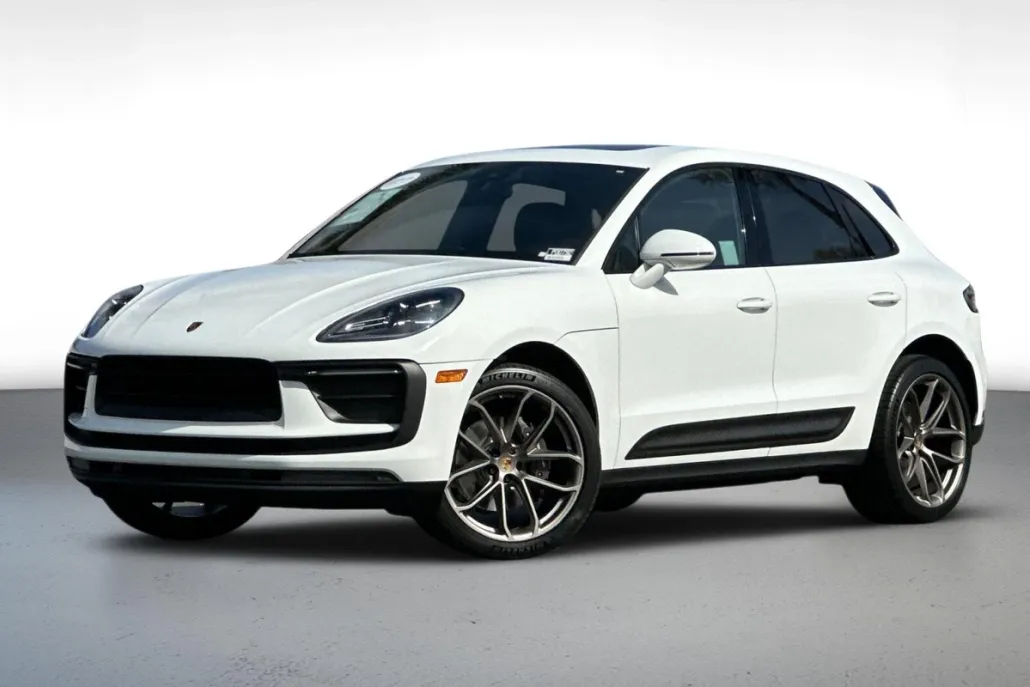 2022 Porsche Macan photo 1