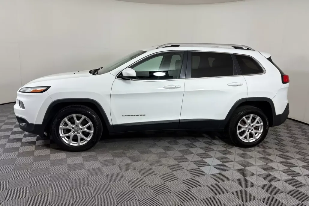 2015 Jeep Cherokee Latitude photo 1