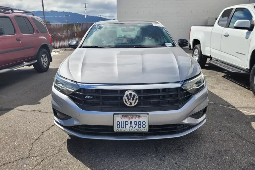 2020 Volkswagen Jetta R-Line photo 1